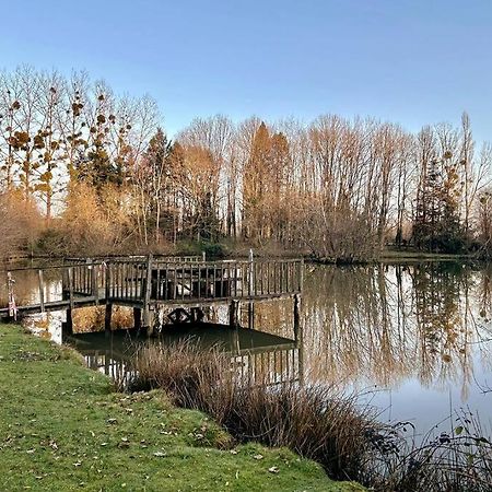 Maison Paisible Avec Lac Prive Secondigny Экстерьер фото