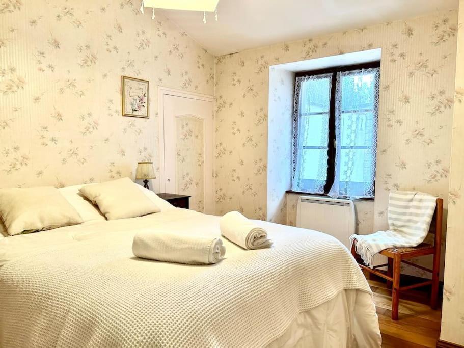 Maison Paisible Avec Lac Prive Secondigny Экстерьер фото