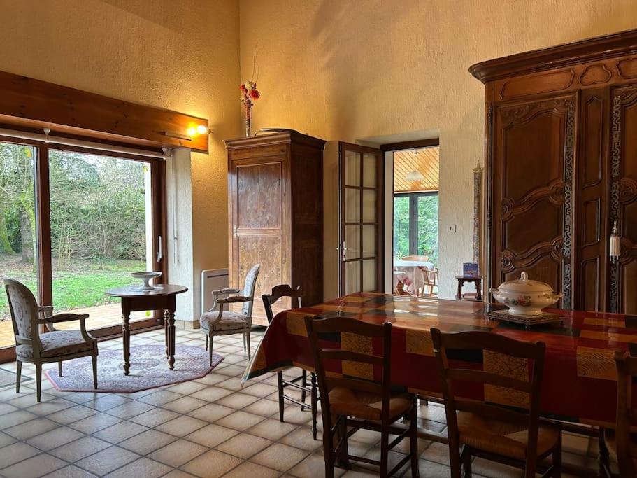 Maison Paisible Avec Lac Prive Secondigny Экстерьер фото