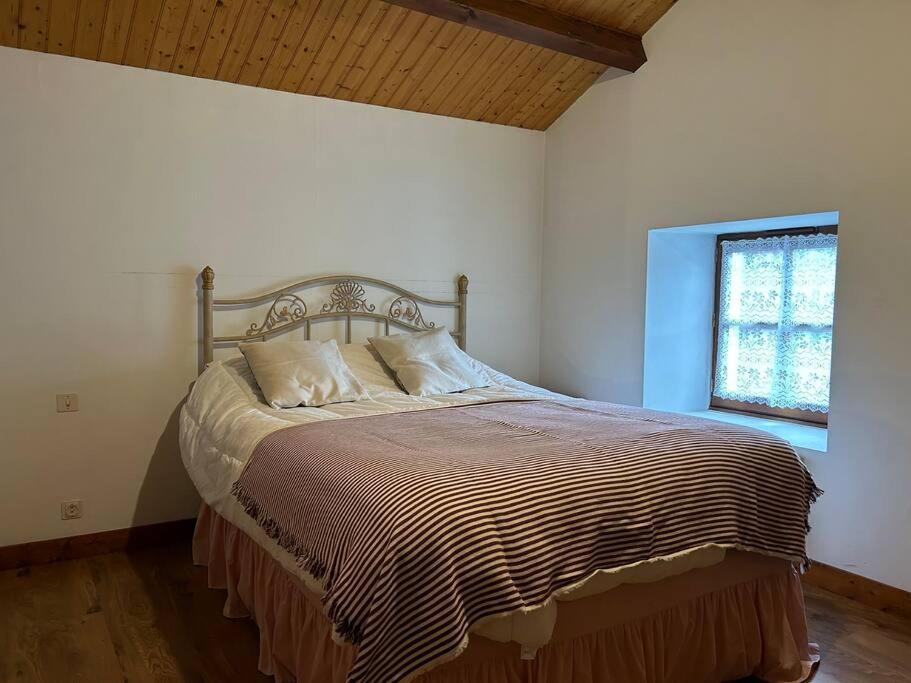 Maison Paisible Avec Lac Prive Secondigny Экстерьер фото