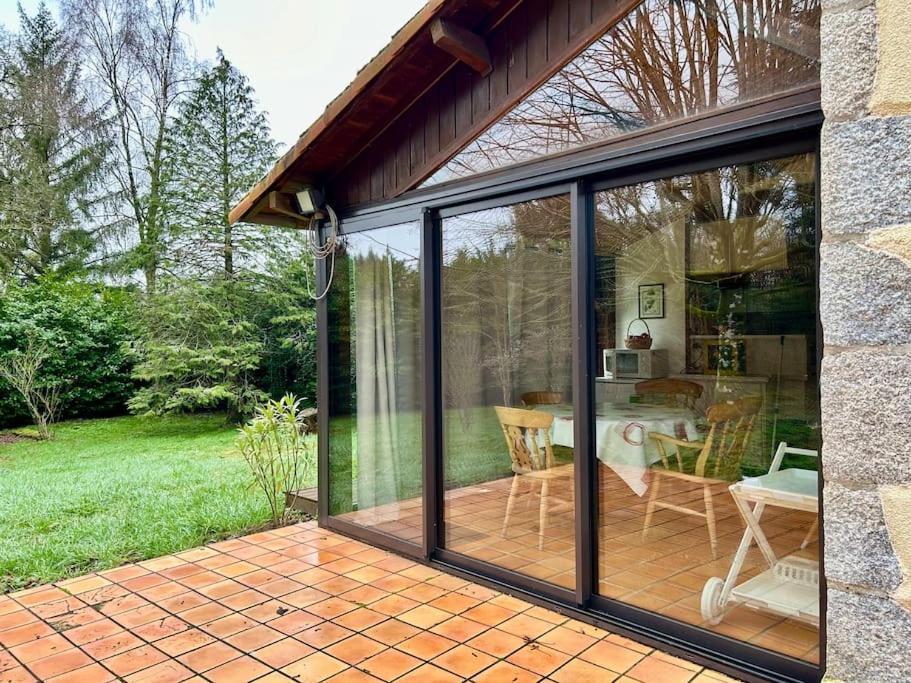 Maison Paisible Avec Lac Prive Secondigny Экстерьер фото